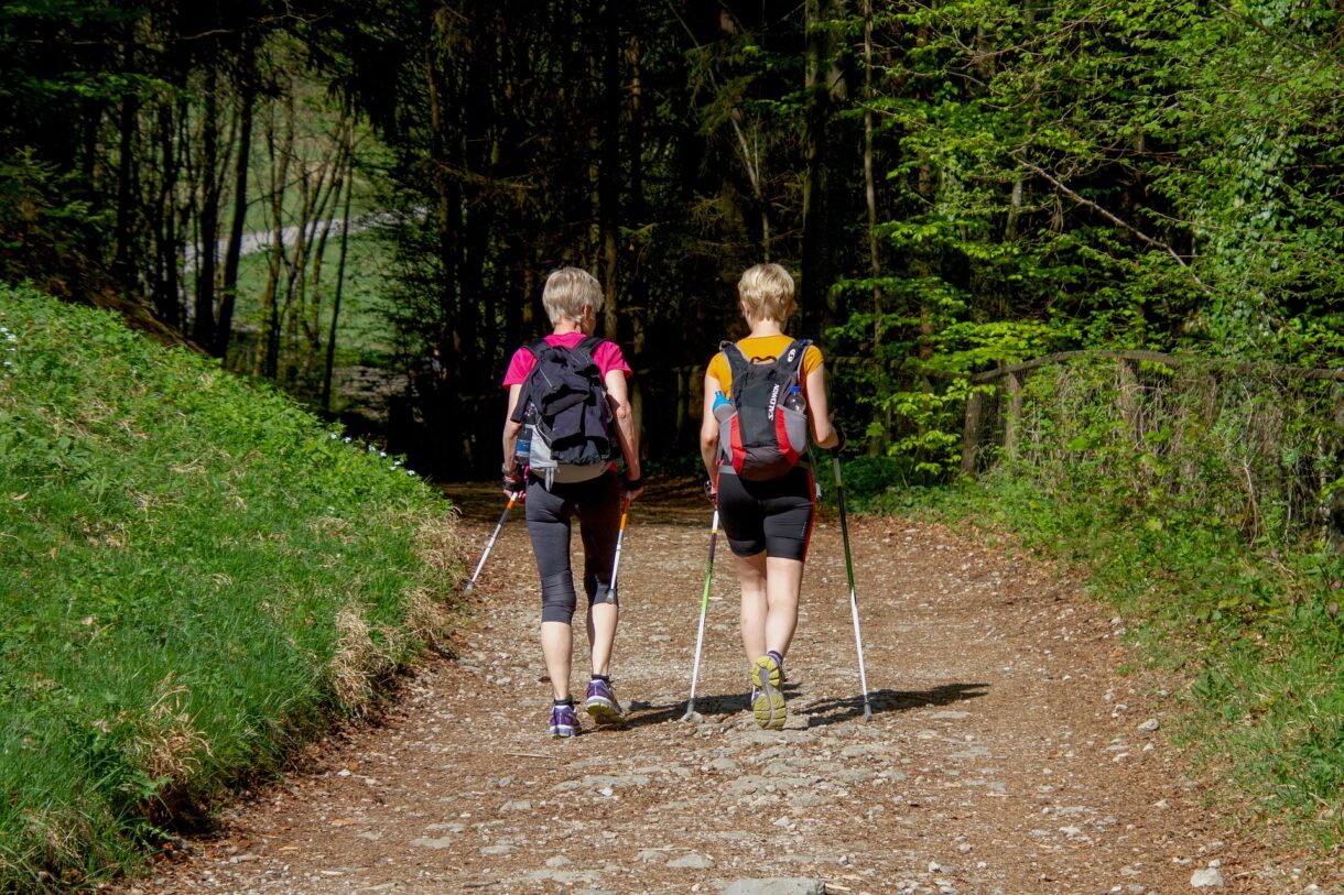 Nordic walking - Czym jest, dlaczego warto i jak się przygotować?